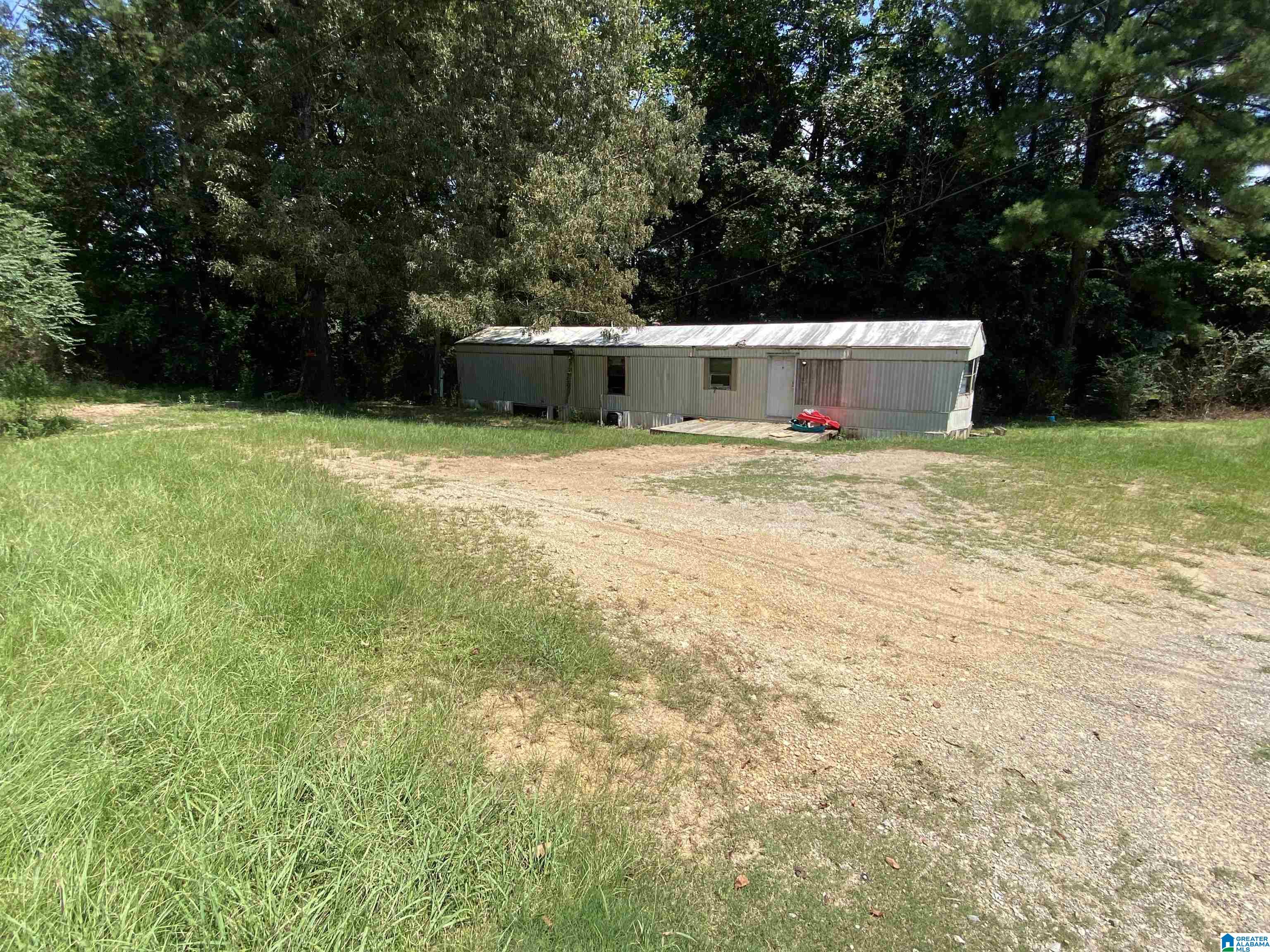 6742 Pocahontas Road Bessemer, AL 35022 - Photo 3 of 4