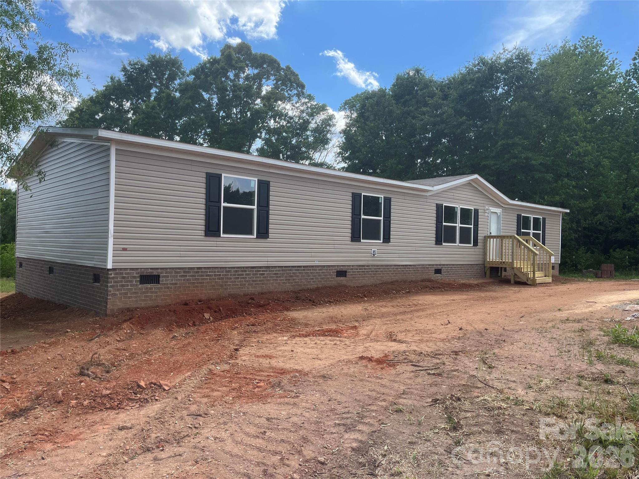 152 Omni Road Gaffney, SC 29341 - Photo 2 of 22
