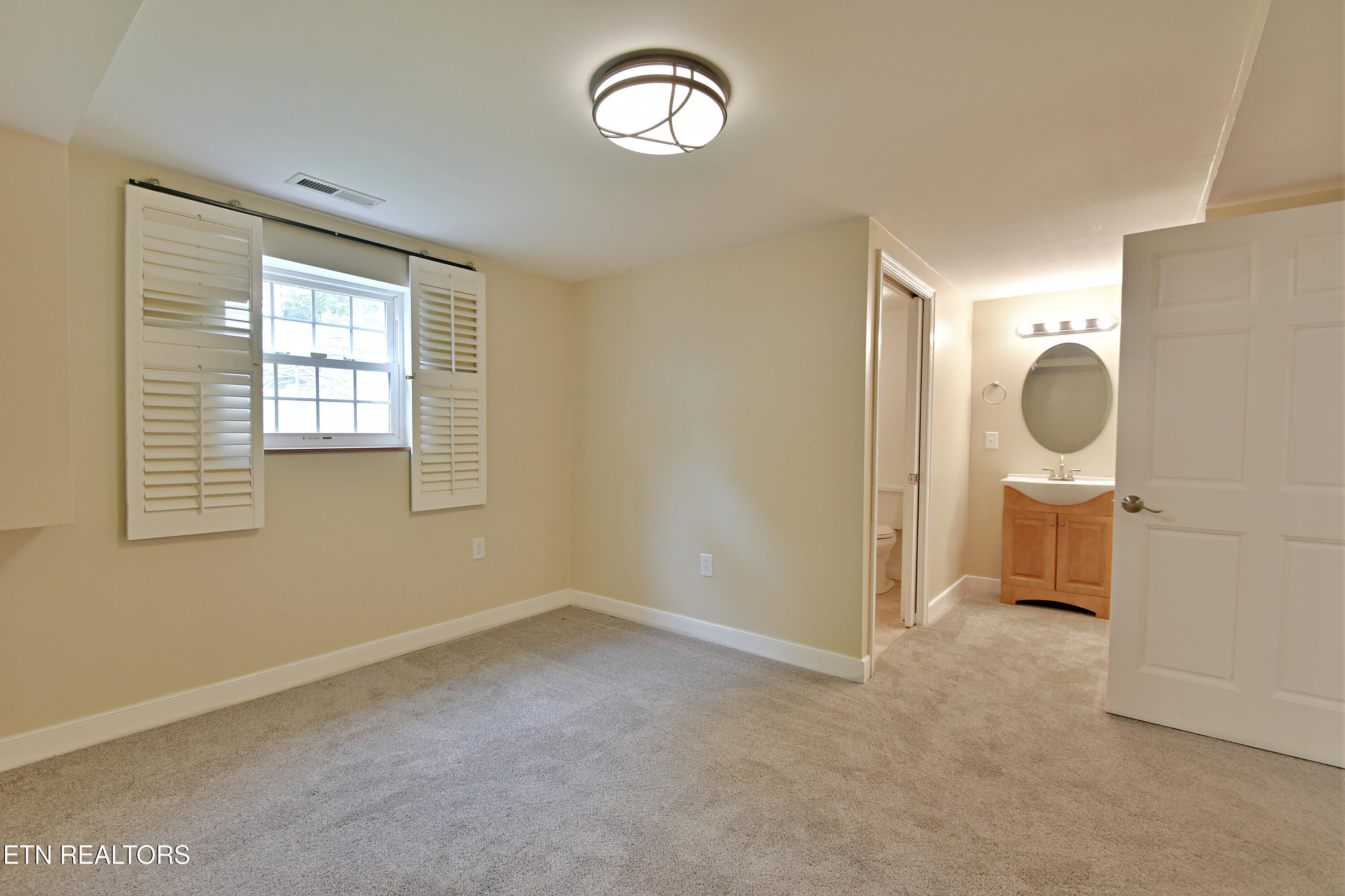 719 McFee Road Knoxville, TN 37934 - Photo 25 of 33 DSC_2344