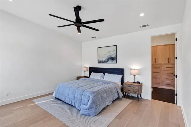 $1,925,000 | 13 Blushing Bride, Graford, TX 76449