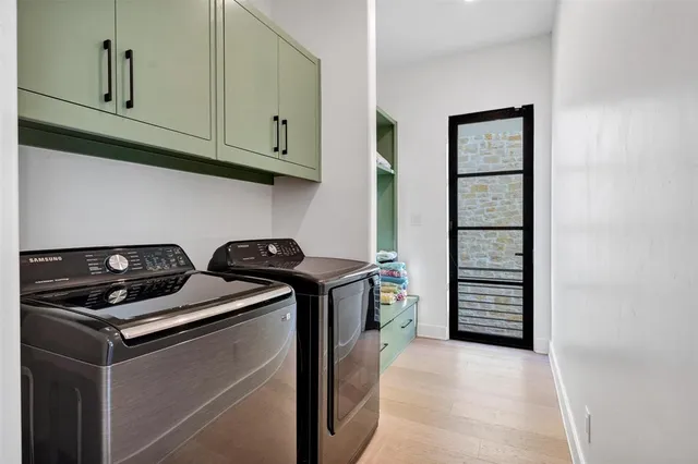 $1,925,000 | 13 Blushing Bride, Graford, TX 76449