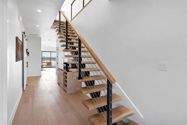 $1,925,000 | 13 Blushing Bride, Graford, TX 76449