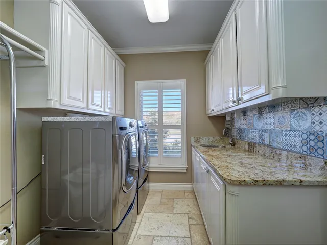 a view of a entryway of a house