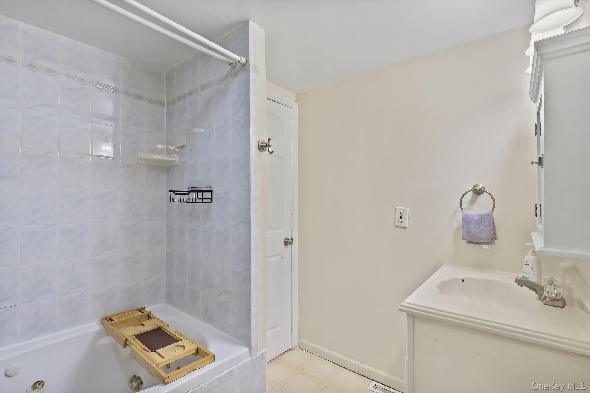 410 Nelson Road Monroe, NY 10950 - Photo 18 of 24