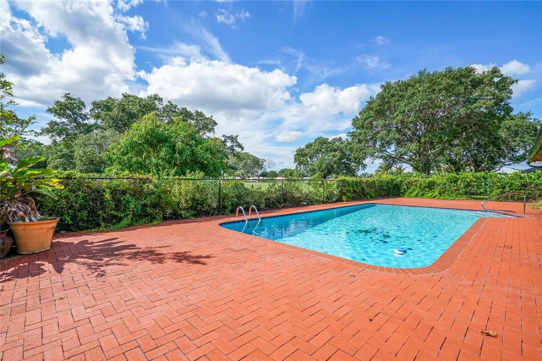 403 Glenbrook Drive Atlantis, FL 33462 - Photo 34 of 42 Photo 34