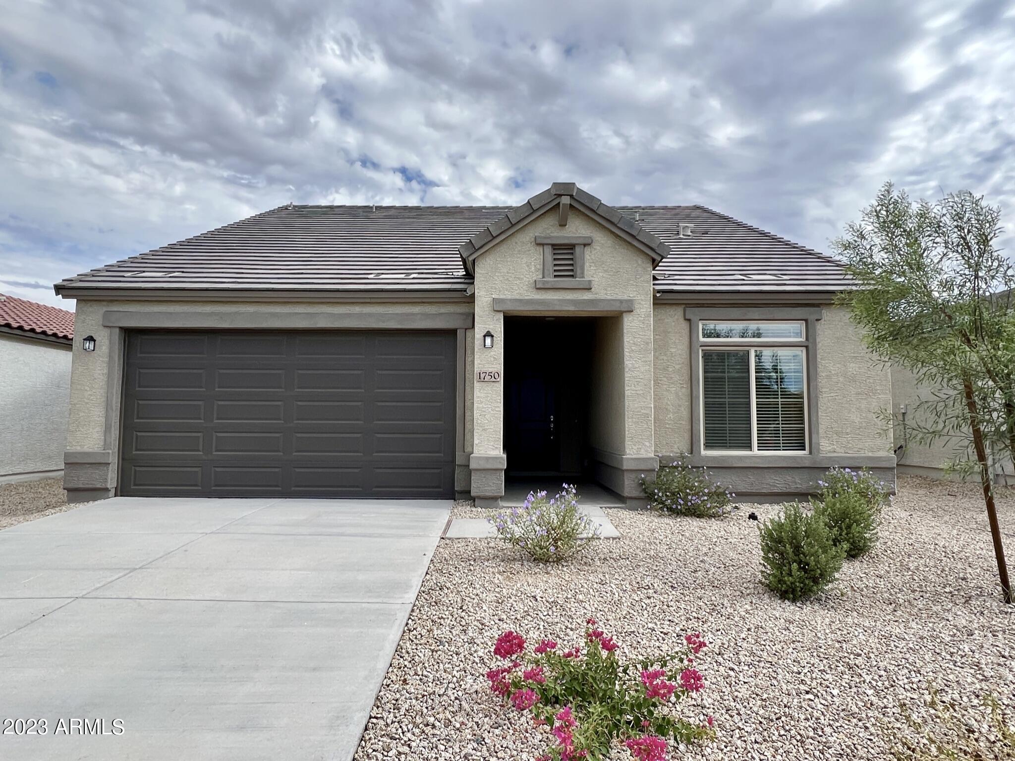 1750 Inca Drive Coolidge, AZ 85128 - Photo 1 of 23 FRONT
