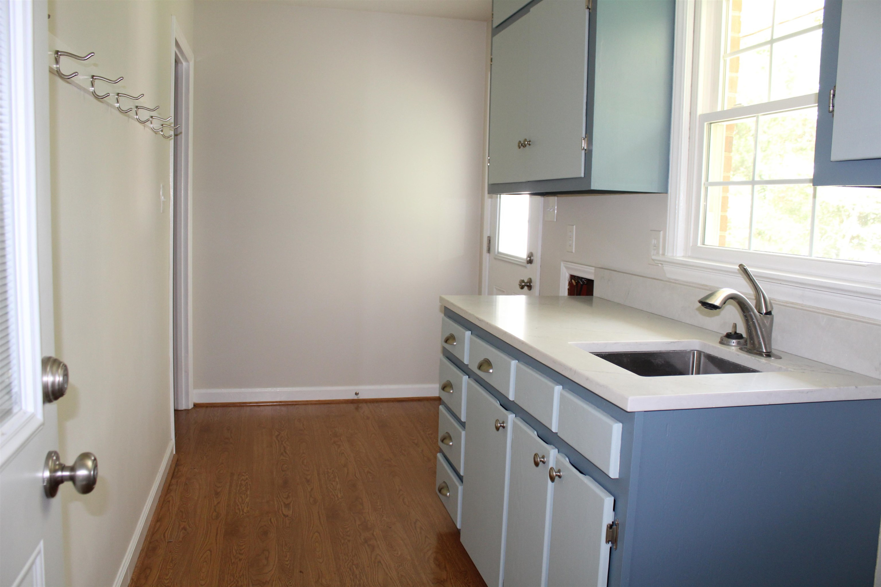 5214 Knollwood Road Raleigh, NC 27609 - Photo 13 of 23 Mud/Laundry Room
