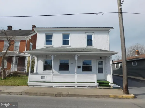 $159,900 | 402 South Main Street, Lewistown, PA 17044