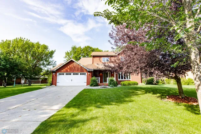 $379,000 | 3901 South Rivershore Drive, Moorhead, MN 56560