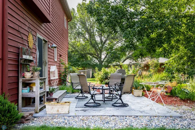 $379,000 | 3901 South Rivershore Drive, Moorhead, MN 56560