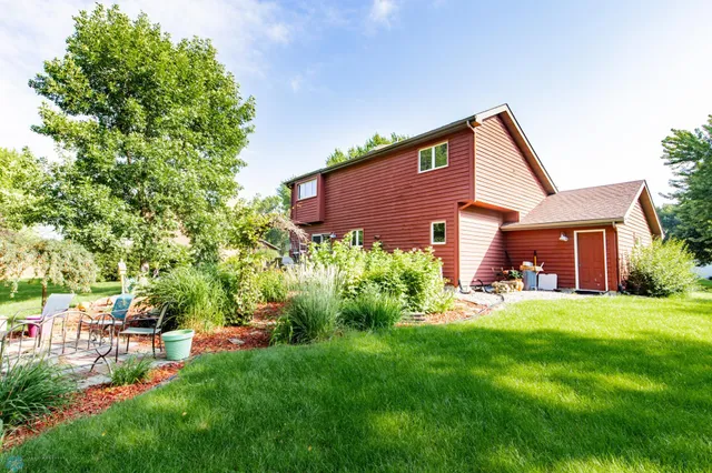 $379,000 | 3901 South Rivershore Drive, Moorhead, MN 56560