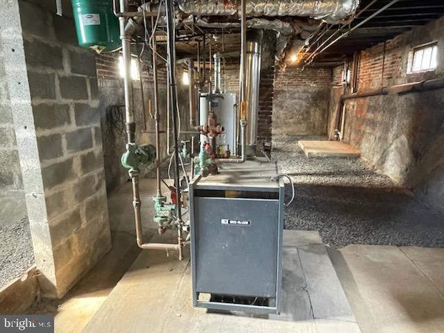 108 South Kenhorst Boulevard Reading, PA 19607 - Photo 27 of 30 a bathroom with a sink and a mirror