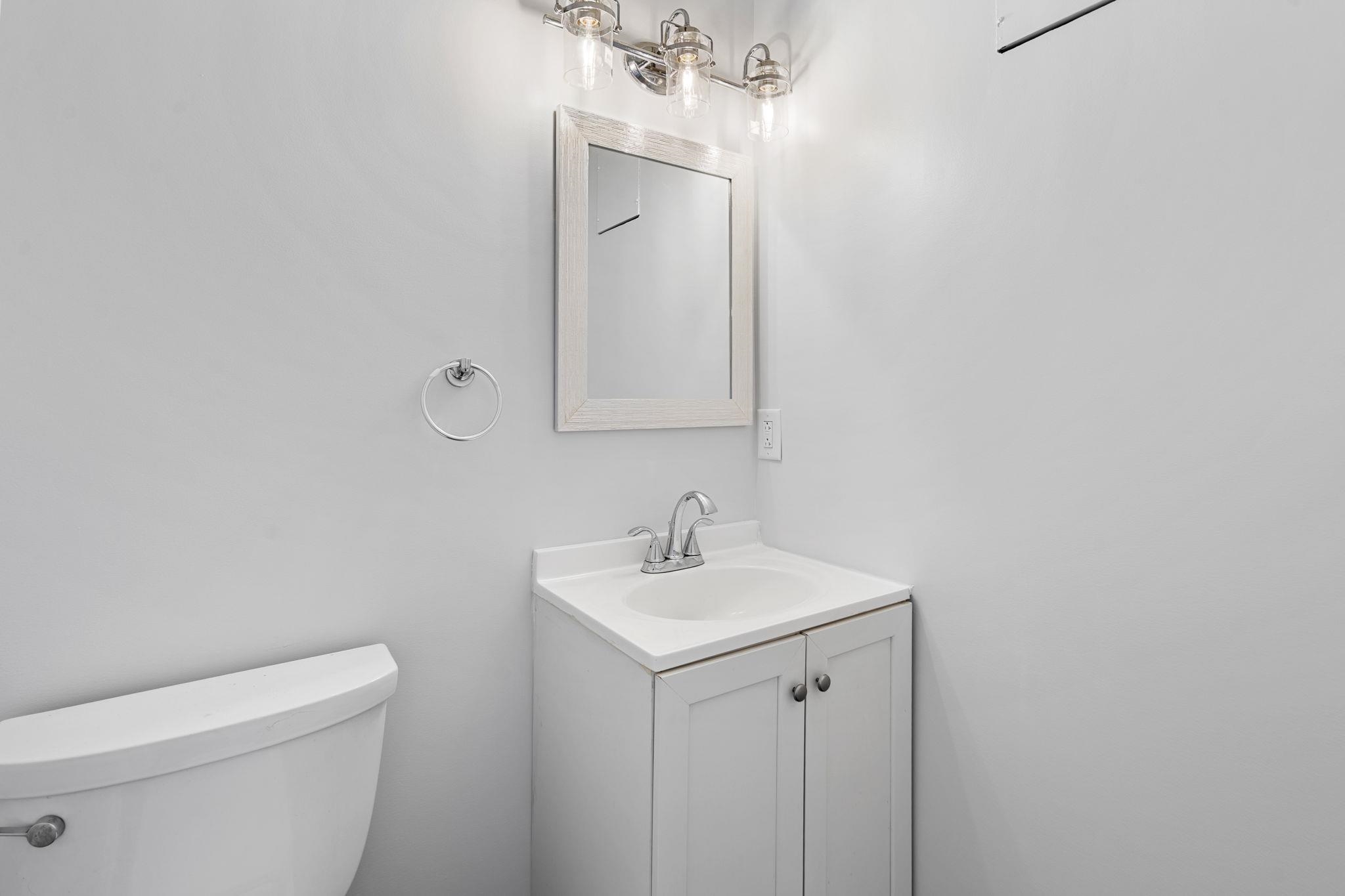 8714 South Maple City Road Maple City, MI 49664 - Photo 20 of 52 1947788-930baf02-fbfd-4fc1-b8f6-a41e7d831e65.JPG