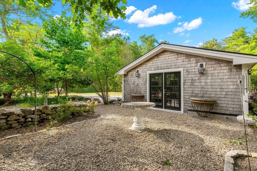 659 Front Street Marion, MA 02738 - Photo 7 of 42