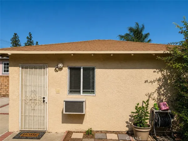 $1,700 | 10642 Nettleton Street, Unit 1/2, Sun Valley, CA 91352