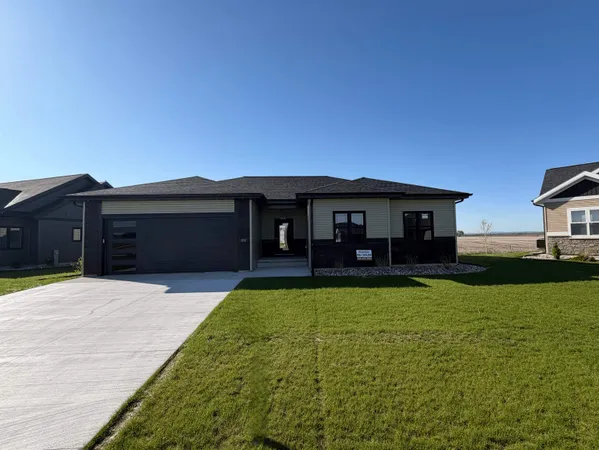 $599,000 | 252 Falcon Court, Sauk City, WI 53583