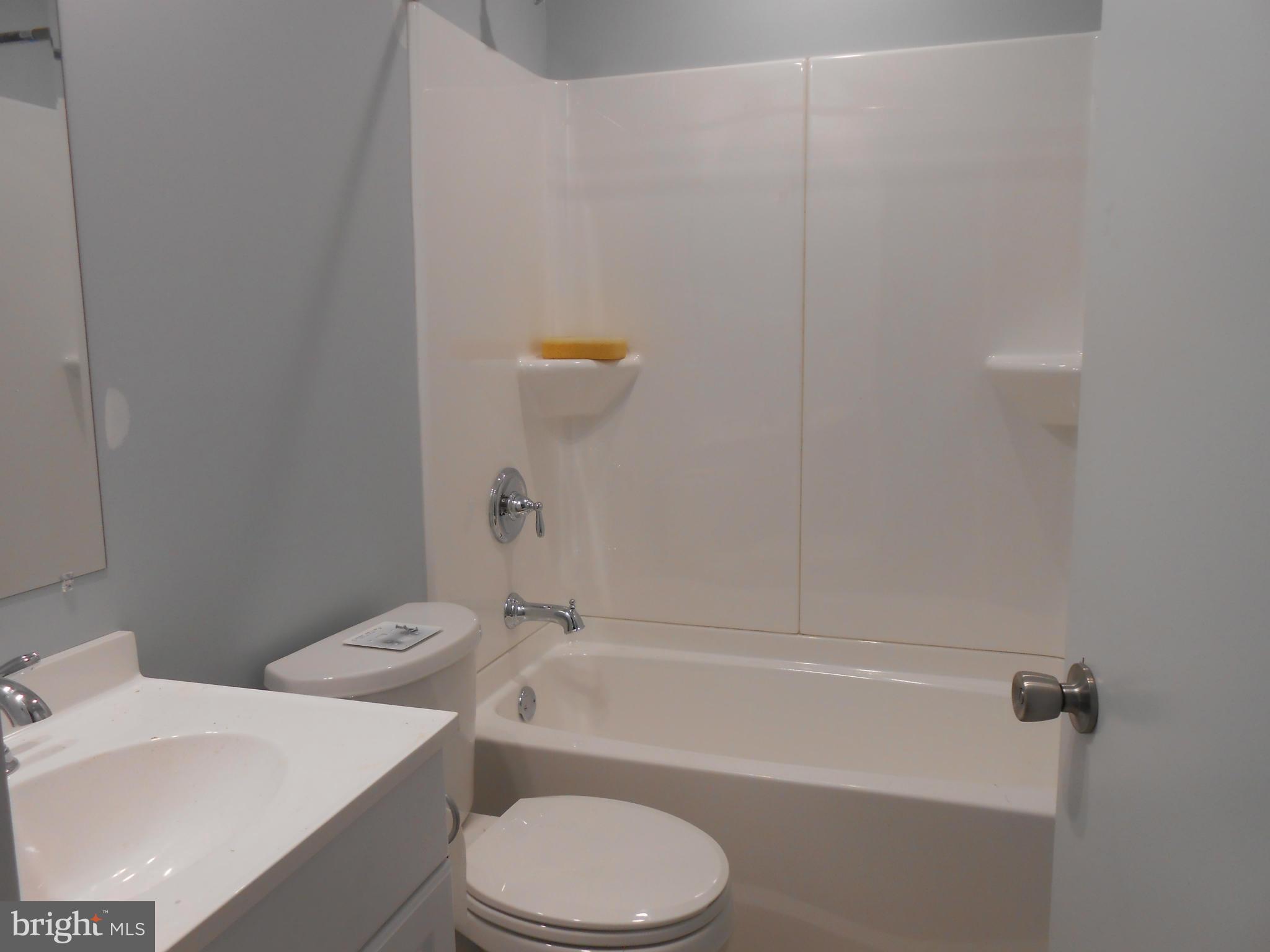24206 Half Pone Point Road Hollywood, MD 20636 - Photo 8 of 8 Bath