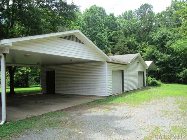 6801 Alanbrook Road Charlotte, NC 28215 - Photo 10 of 12