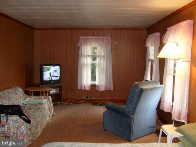 17328 Pleasant Meadow Road Upperco, MD 21155 - Photo 1 of 24 Living Room