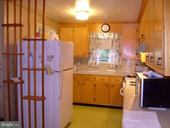 17328 Pleasant Meadow Road Upperco, MD 21155 - Photo 10 of 24 Kitchen