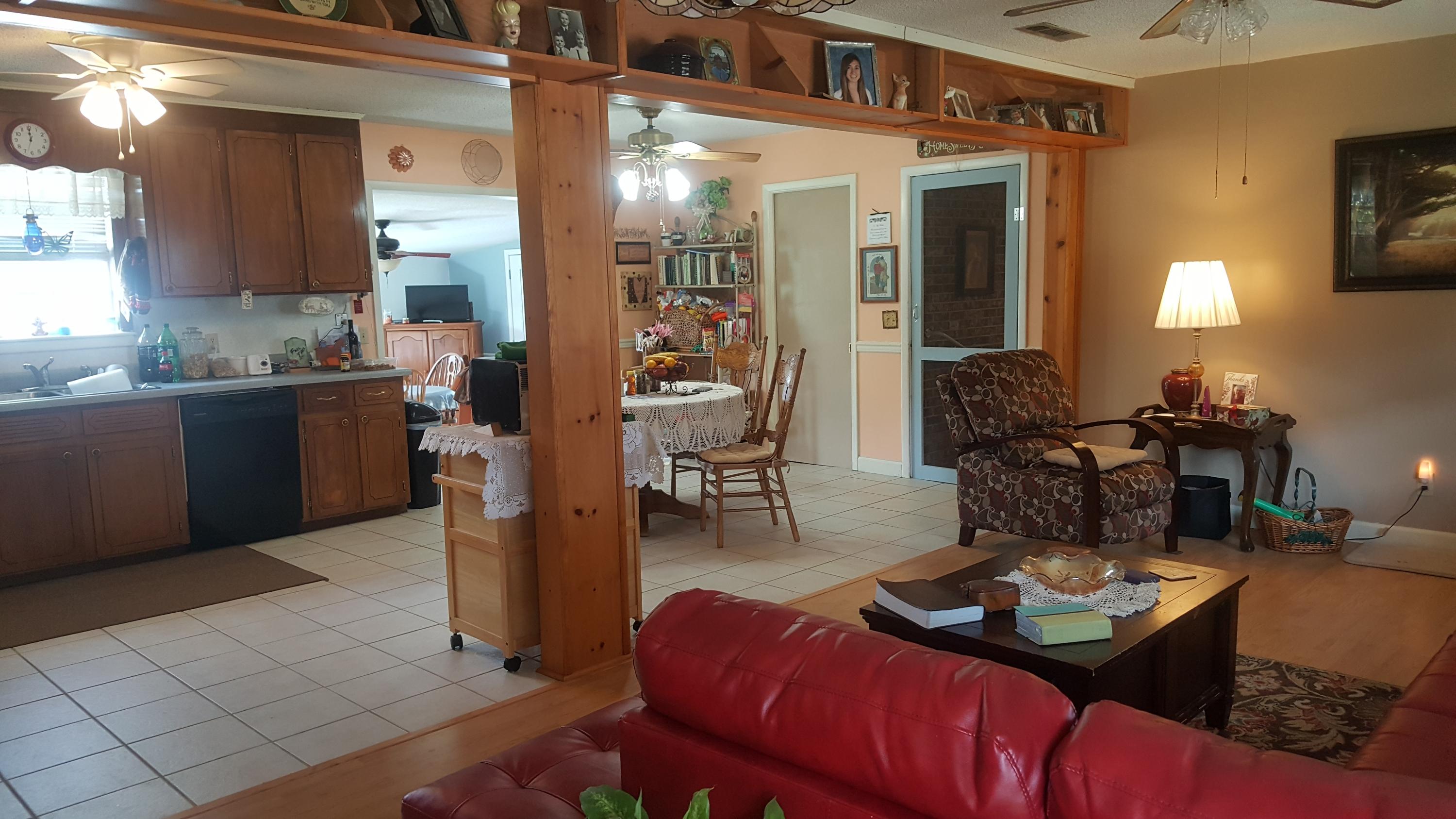 4759 Monday Road Graceville, FL 32440 - Photo 5 of 28 20170102_115907 (1)