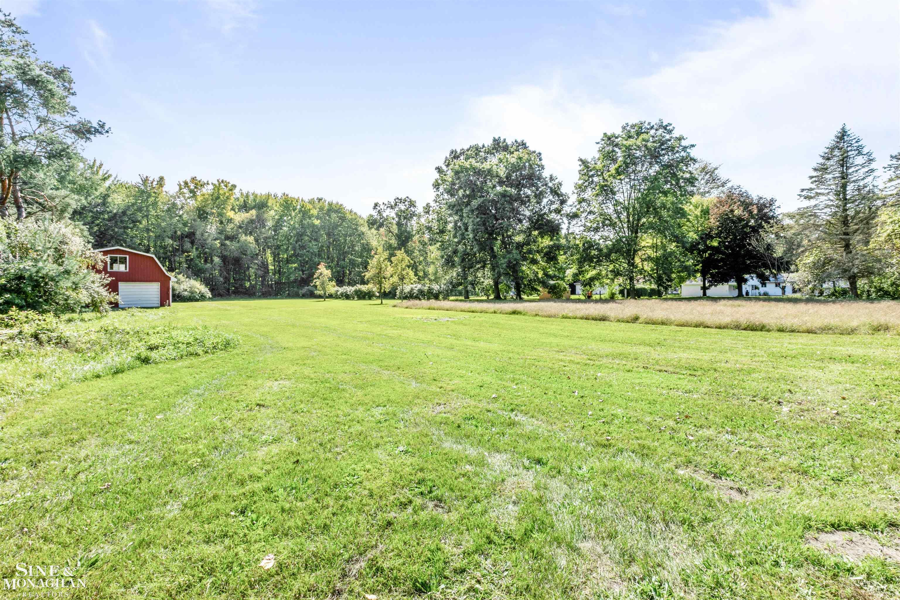 8591 Marsh Road Algonac, MI 48001 - Photo 35 of 40 50141024-29f11282-73dc-4f76-9c25-7c3f93b9a4fa.JPG