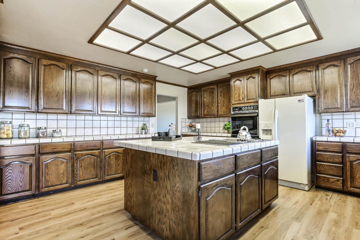 12327 Farr Ranch Road Saratoga, CA 95070 - Photo 19 of 50 Gallery Image 19