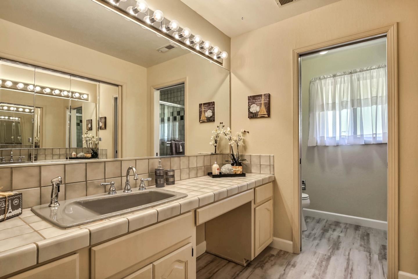 12327 Farr Ranch Road Saratoga, CA 95070 - Photo 24 of 50 Gallery Image 24