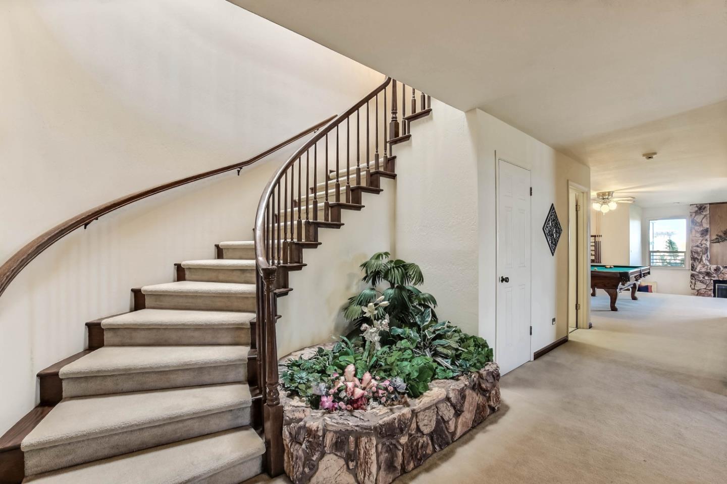 12327 Farr Ranch Road Saratoga, CA 95070 - Photo 26 of 50 Gallery Image 26