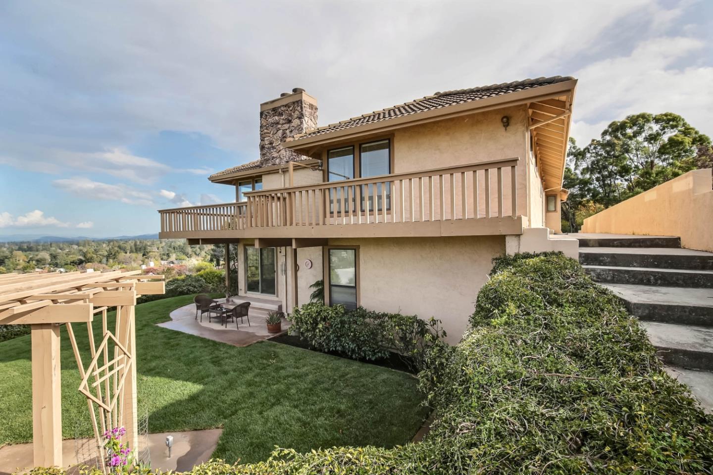 12327 Farr Ranch Road Saratoga, CA 95070 - Photo 39 of 50 Gallery Image 39