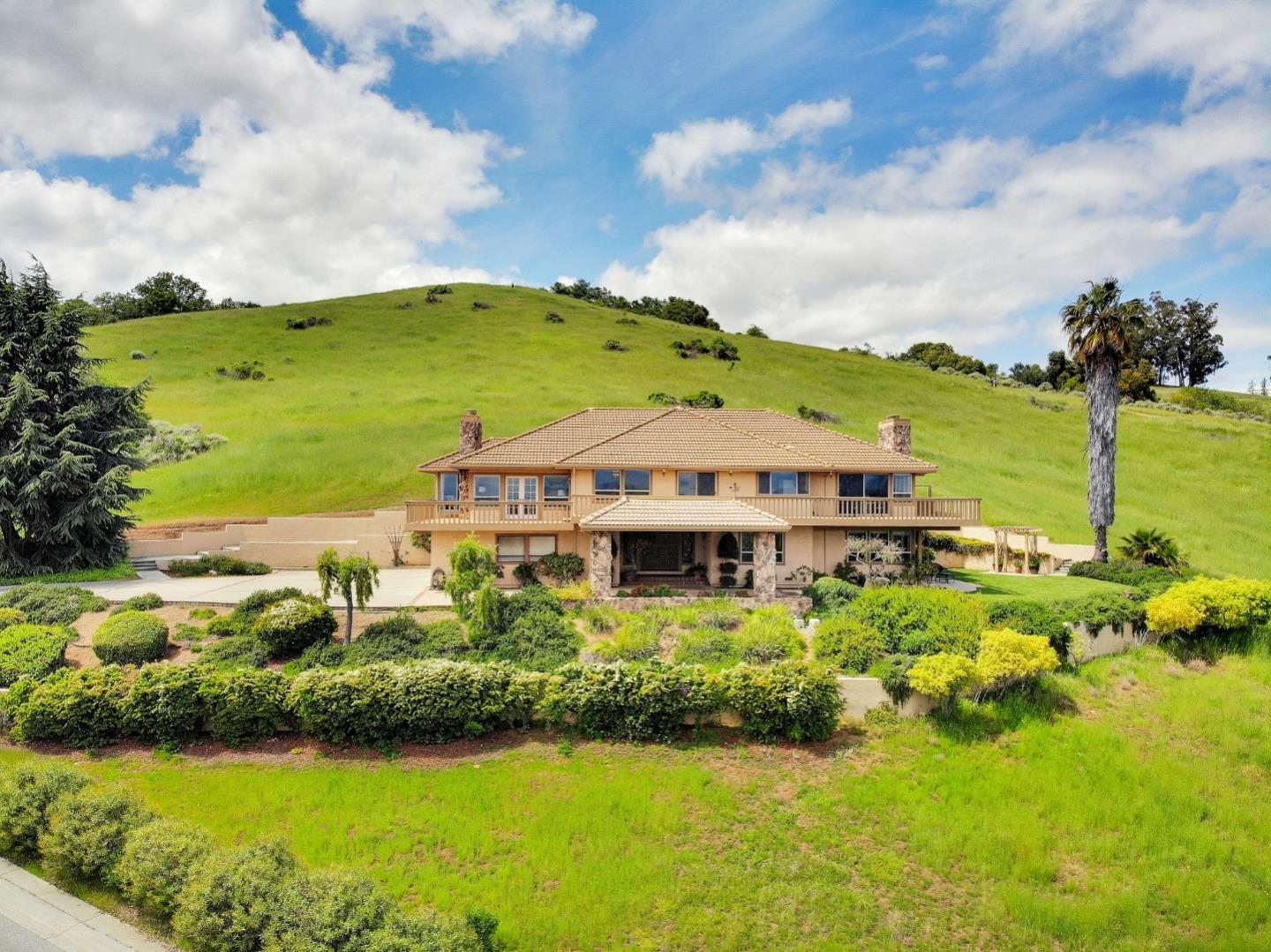 12327 Farr Ranch Road Saratoga, CA 95070 - Photo 44 of 50 Gallery Image 44