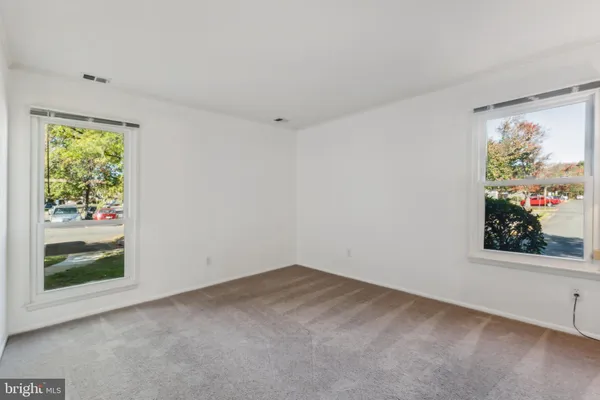 $2,550 | 8016 Pantano Place, Unit 17, Alexandria, VA 22309