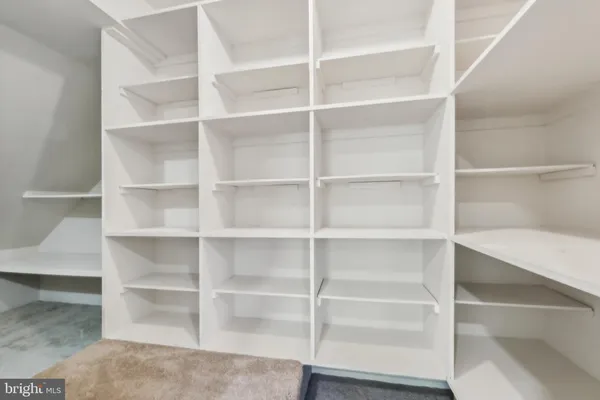 $2,550 | 8016 Pantano Place, Unit 17, Alexandria, VA 22309