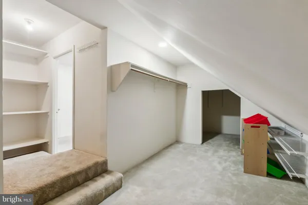 $2,550 | 8016 Pantano Place, Unit 17, Alexandria, VA 22309