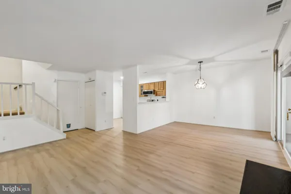 $2,550 | 8016 Pantano Place, Unit 17, Alexandria, VA 22309