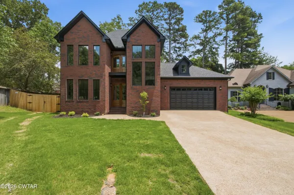 $579,900 | 12 Oakmont Woods Drive, Jackson, TN 38305