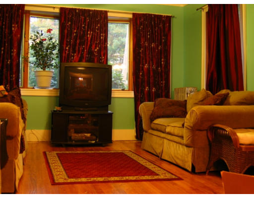 3 Valley Road Medford, MA 02155 - Photo 4 of 16