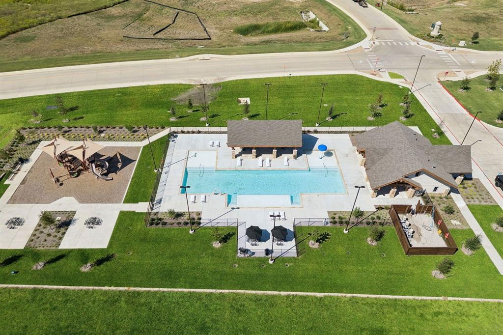 744 Carriage Hl Road Midlothian, TX 76065 - Photo 17 of 23 a view of yard