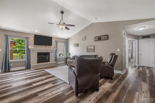 $399,900 | 219 Niagra Drive, Wentzville, MO 63385