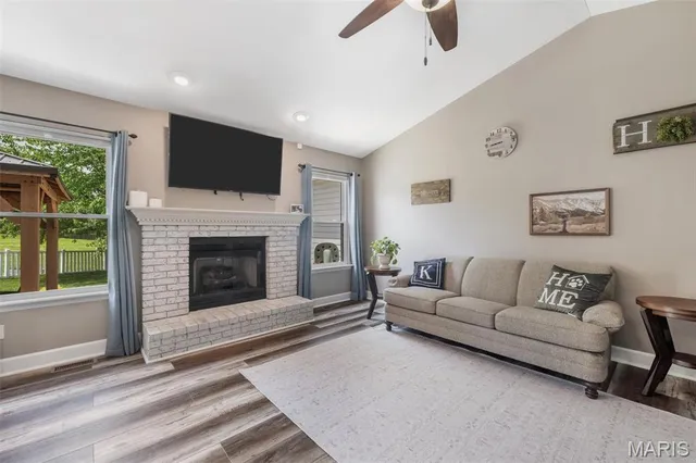 $399,900 | 219 Niagra Drive, Wentzville, MO 63385