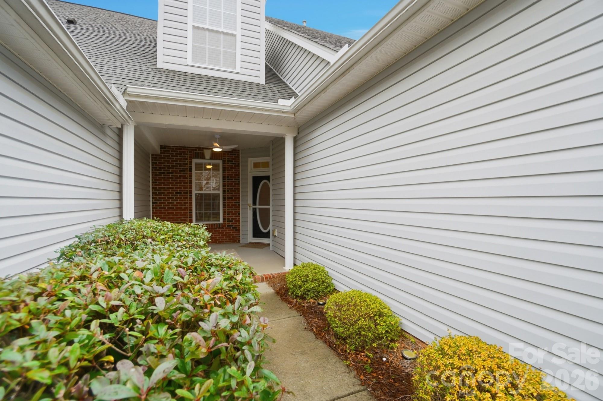 284 Garnet Court Fort Mill, SC 29708 - Photo 3 of 42