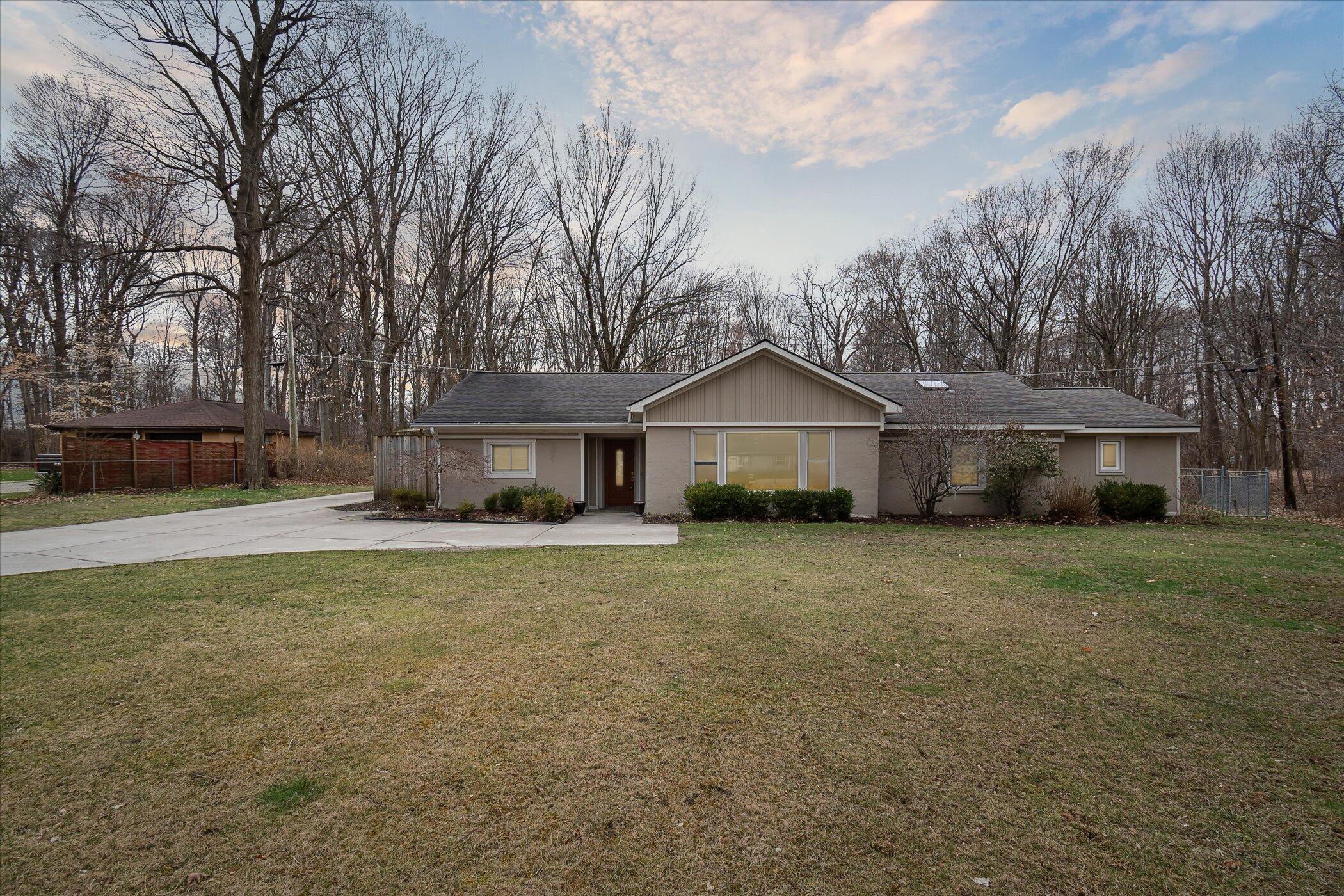01-21545-Power-Rd-Farmington-Hills-MI-48