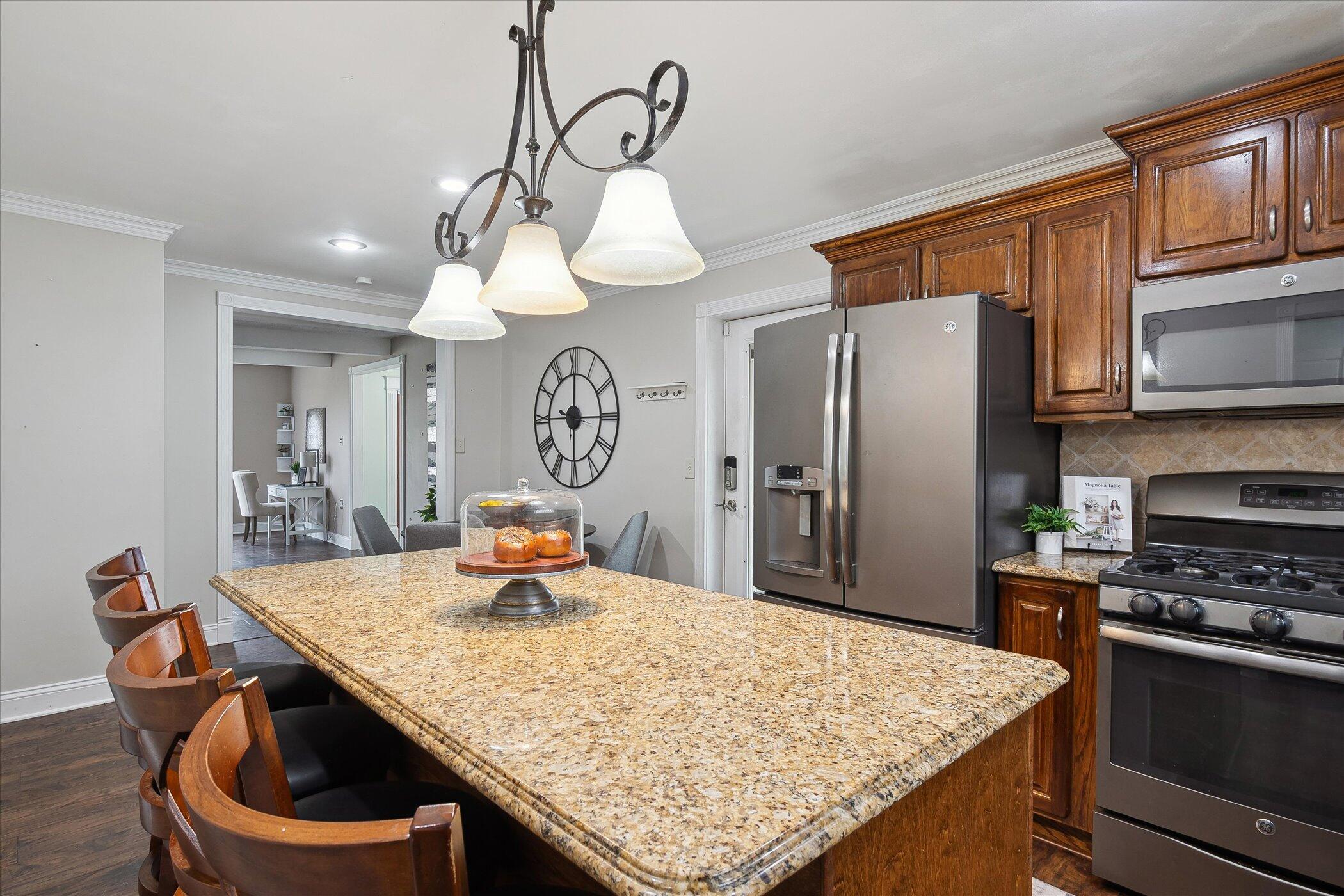 21545 Power Road Farmington, MI 48336 - Photo 17 of 47 20-21545-Power-Rd-Farmington-Hills-MI-48