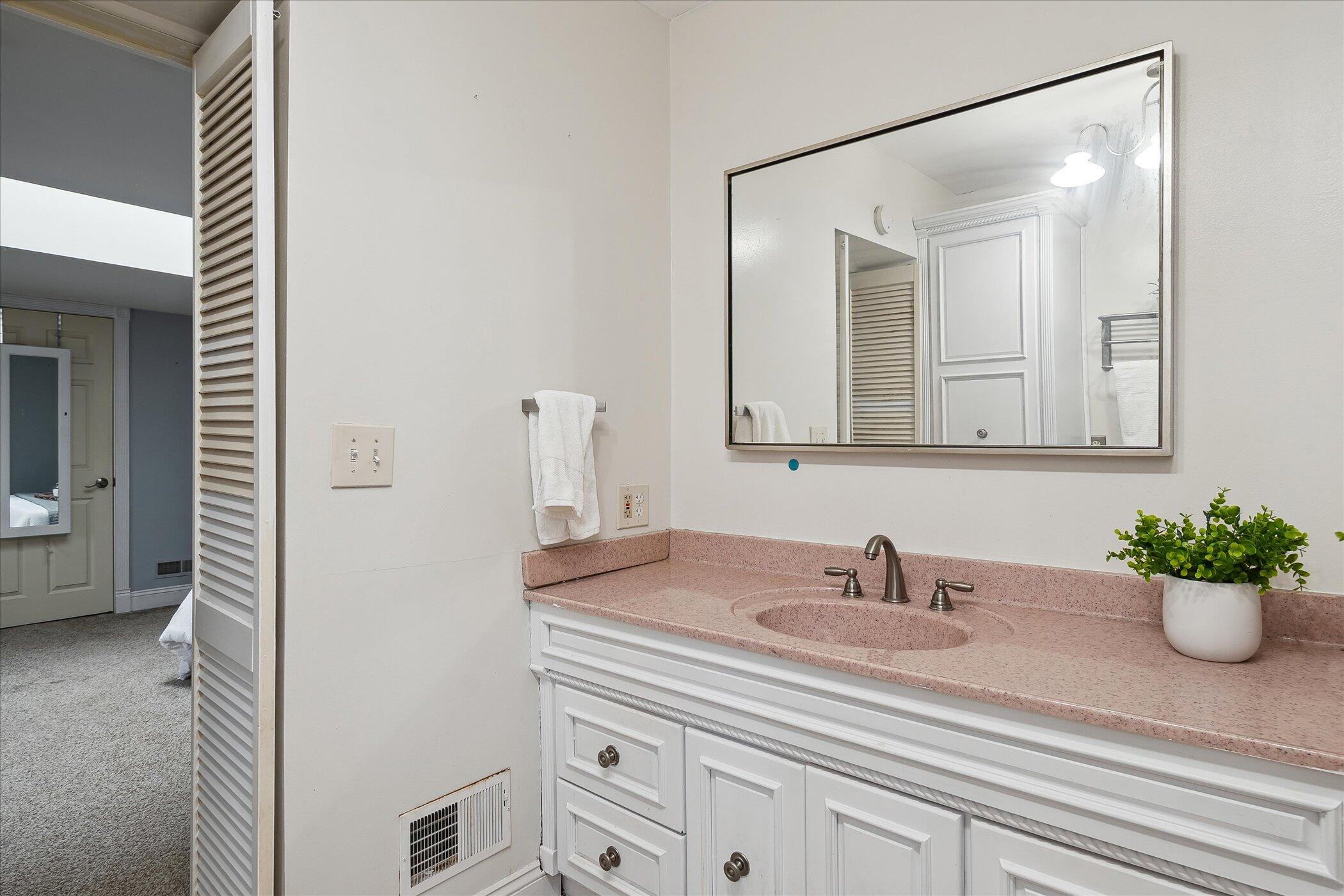 21545 Power Road Farmington, MI 48336 - Photo 23 of 47 34-21545-Power-Rd-Farmington-Hills-MI-48