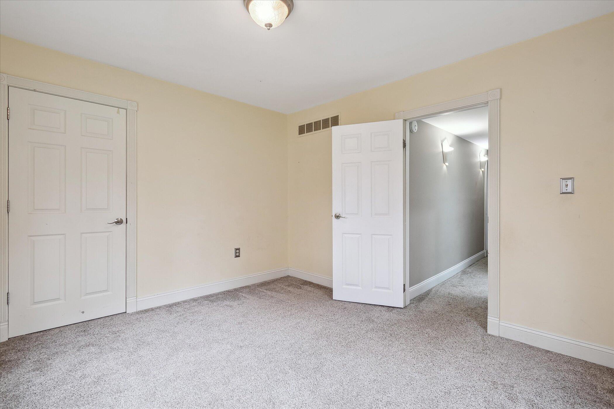 21545 Power Road Farmington, MI 48336 - Photo 33 of 47 28-21545-Power-Rd-Farmington-Hills-MI-48