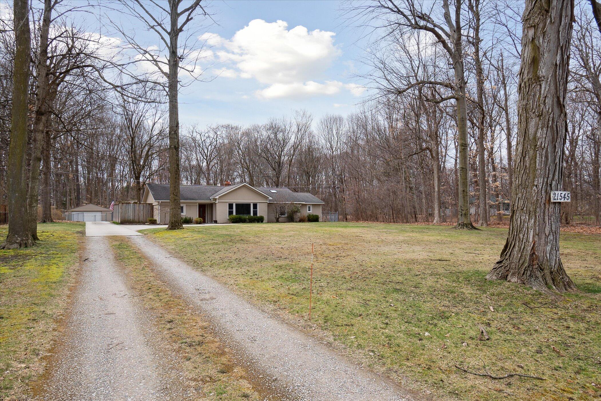 21545 Power Road Farmington, MI 48336 - Photo 4 of 47 02-21545-Power-Rd-Farmington-Hills-MI-48