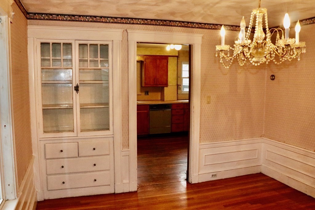43 Valley Road Milton, MA 02186 - Photo 11 of 34 Gallery Image 11