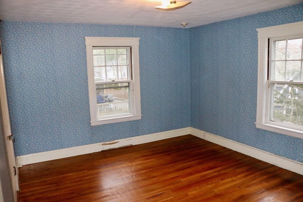 43 Valley Road Milton, MA 02186 - Photo 19 of 34 Gallery Image 19