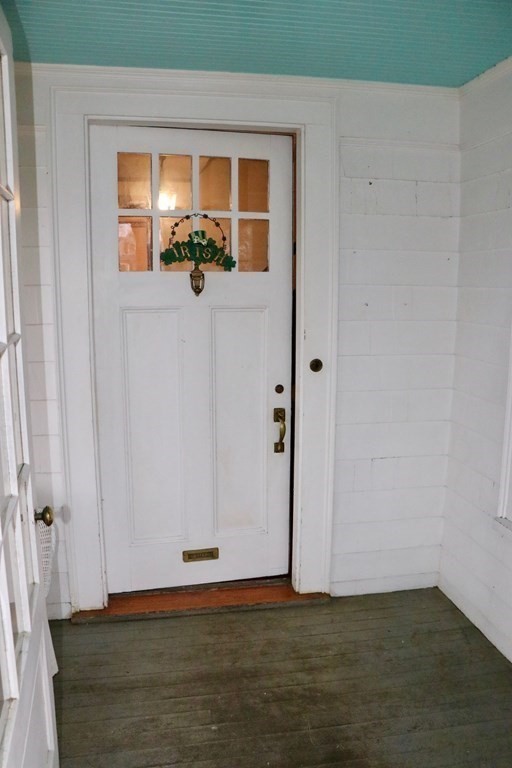 43 Valley Road Milton, MA 02186 - Photo 6 of 34 Gallery Image 6