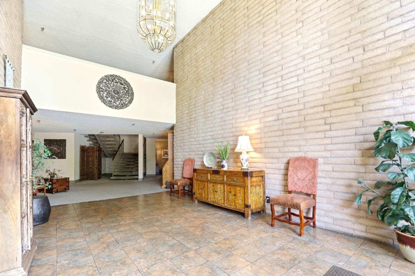 150 West Edith Avenue, Unit 13 Los Altos, CA 94022 - Photo 3 of 22